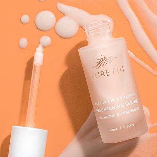 KAKADU SUPER VITAMIN C BRIGHTENING SERUM WITH HYALURONATE + BAKUCHIOL